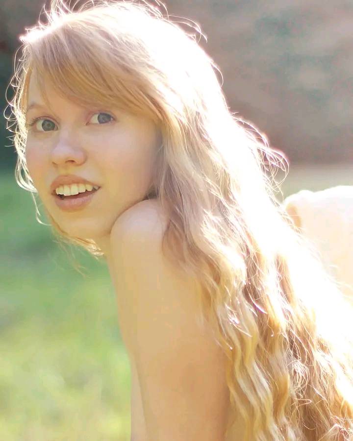 Dolly Little Biography: Age, Career, Net Worth & Life 2025