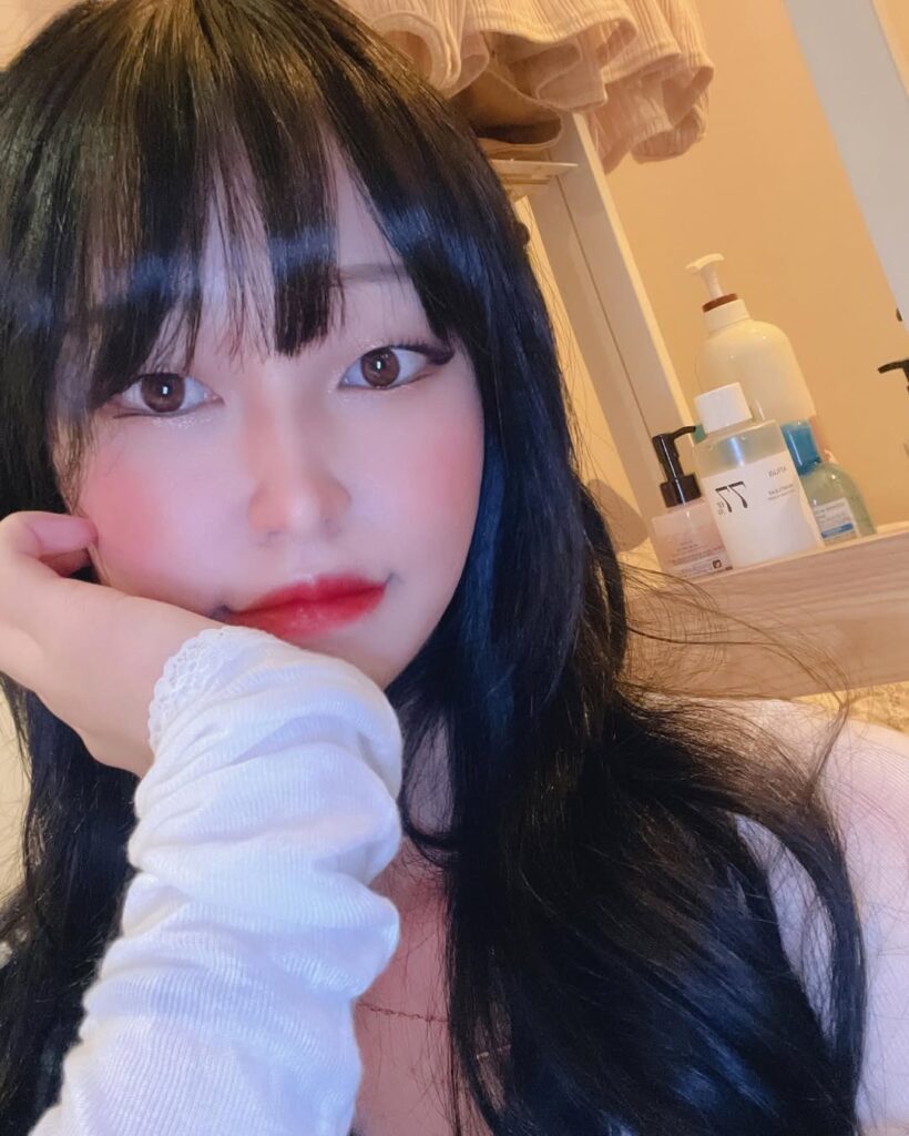 Yuyuhwa: Full Bio, Career & Net Worth 2025 (Updated)