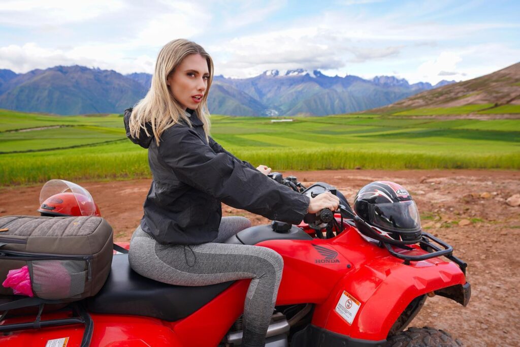 Anya Olsen: Age, Career, Boyfriend, Education & Net Worth